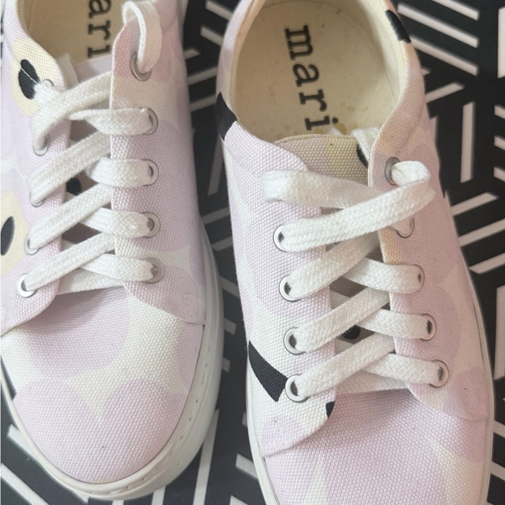 Marimekko Women’s Light Pink and Black Sneakers